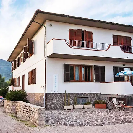 Eucharis Apartment *