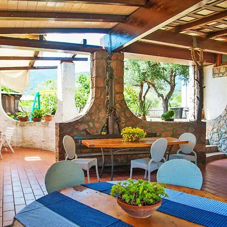 Eucharis Apartamento
