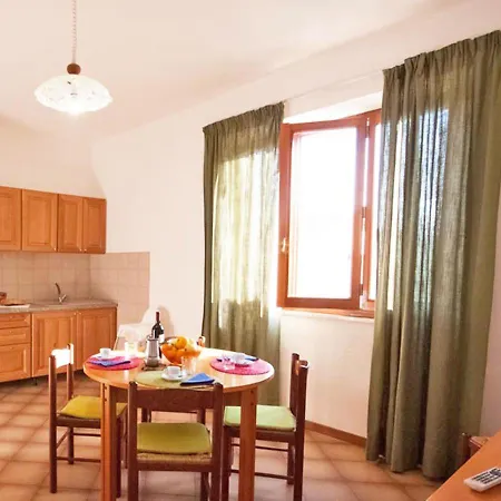Eucharis Apartment *